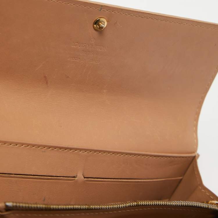 Pre Owned Louis Vuitton Noisette Monogram Vernis Sarah Wallet