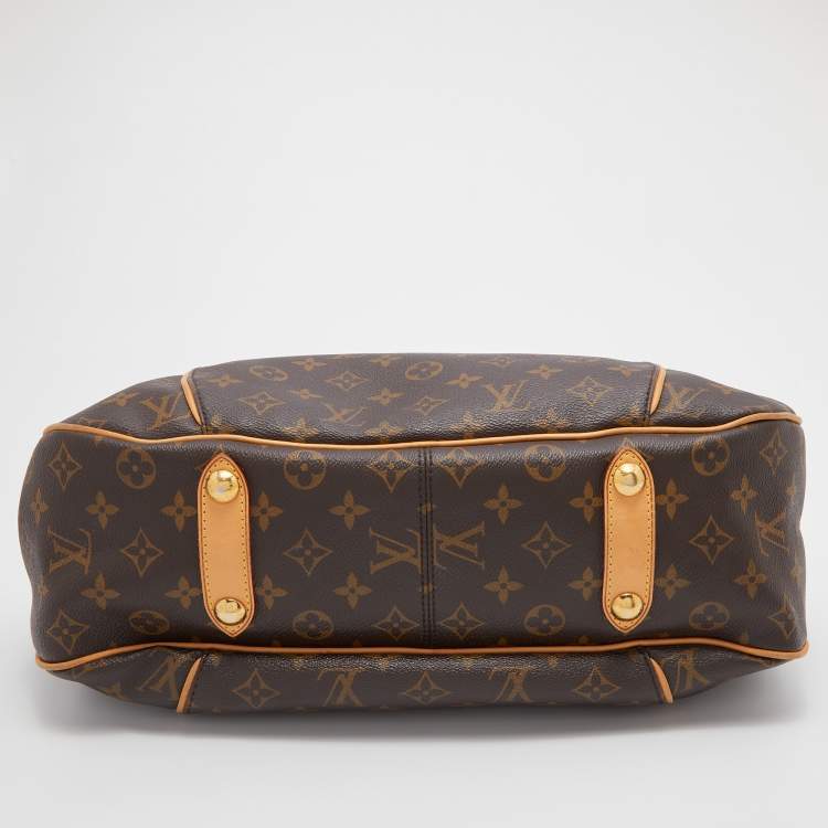 مملوكة مسبقًا Louis Vuitton Monogram Canvas and Leather Galliera PM Bag