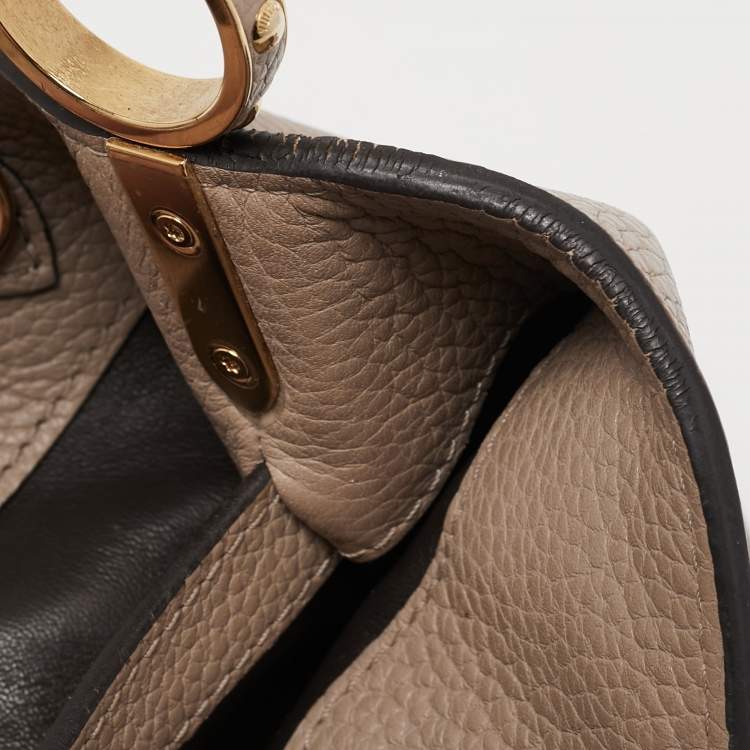 Pre Owned Louis Vuitton Beige Taurillon Leather Capucines BB Bag