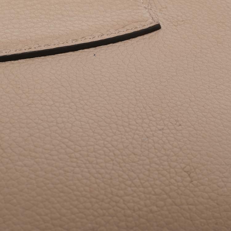 Pre Owned Louis Vuitton Beige Taurillon Leather Capucines BB Bag