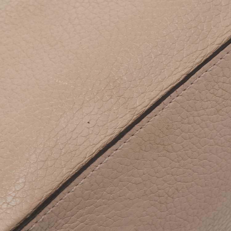 Pre Owned Louis Vuitton Beige Taurillon Leather Capucines BB Bag