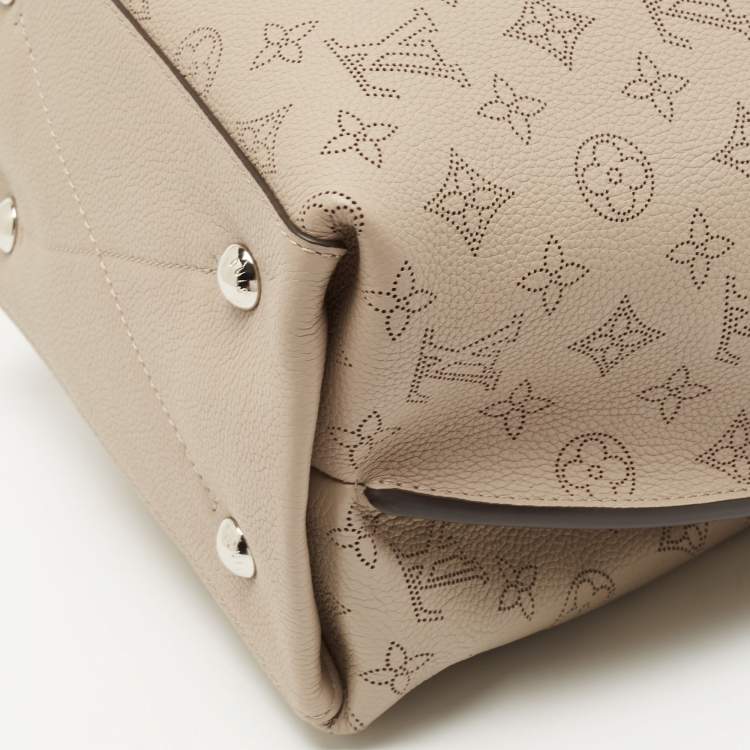 Pre Owned Louis Vuitton Opal Monogram Mahina Leather Muria Bag