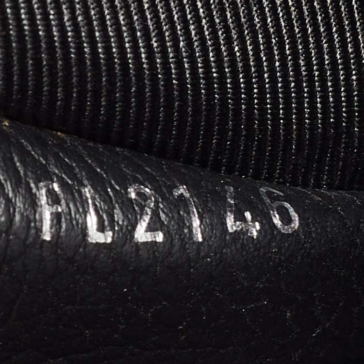 Pre Owned Louis Vuitton Black Leather Lockme II Bag
