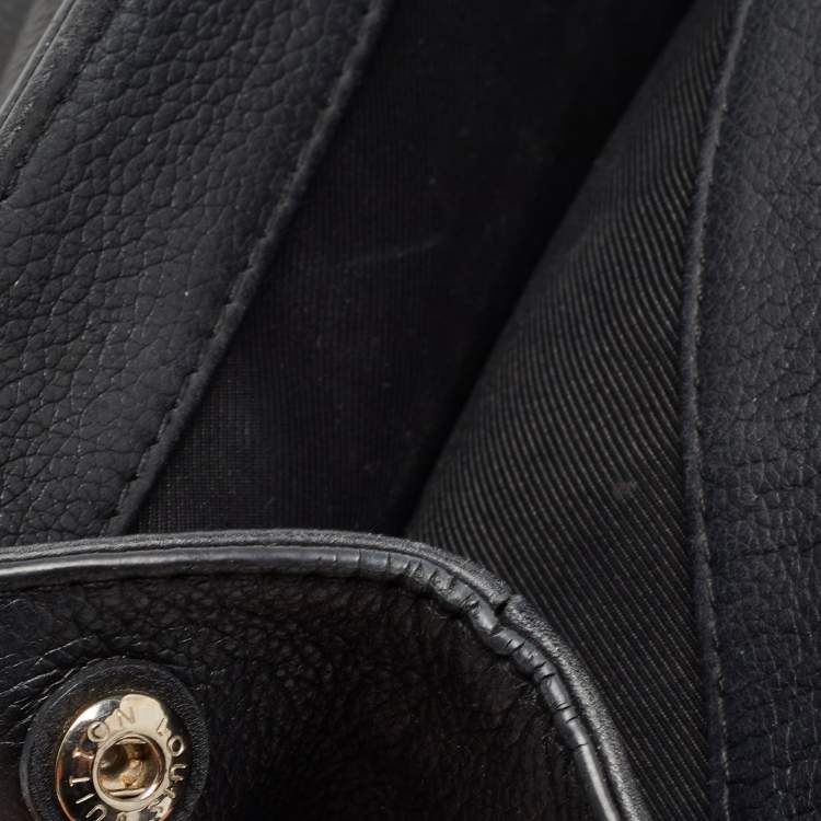 Pre Owned Louis Vuitton Black Leather Lockme II Bag