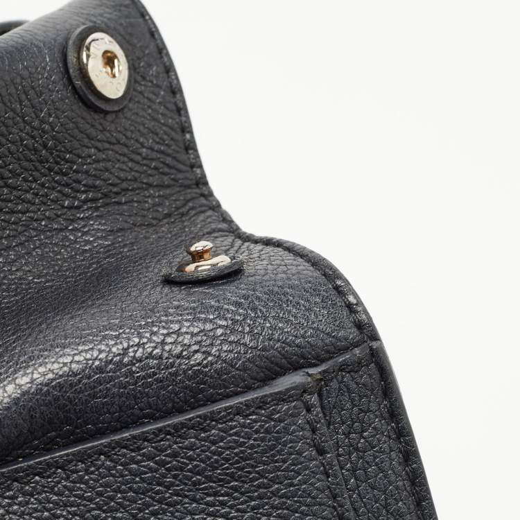Pre Owned Louis Vuitton Black Leather Lockme II Bag