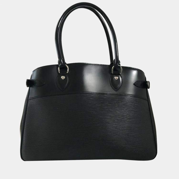 Louis Vuitton Black Leather Passy GM Shoulder Bag Louis Vuitton The