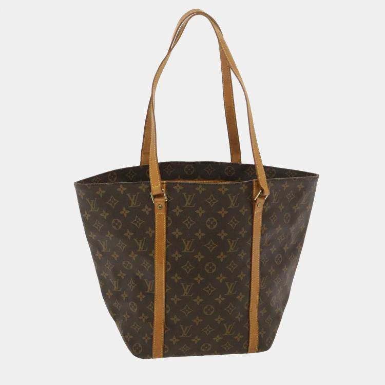 Louis Vuitton Monogram Canvas Bucket GM Bag Louis Vuitton | The Luxury  Closet