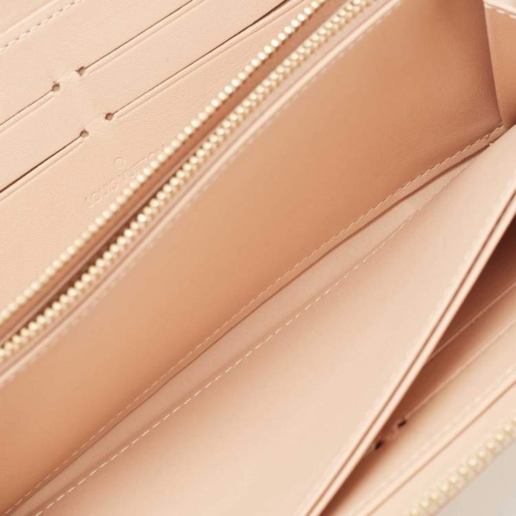 Pre Owned Louis Vuitton Noisette Monogram Vernis Zippy Wallet