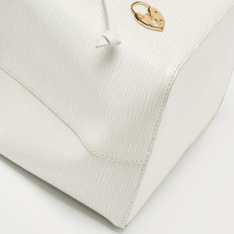مملوكة مسبقًا Louis Vuitton White Epi Leather Lovelock NeoNoe MM Bag