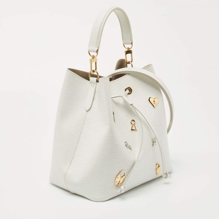 مملوكة مسبقًا Louis Vuitton White Epi Leather Lovelock NeoNoe MM Bag