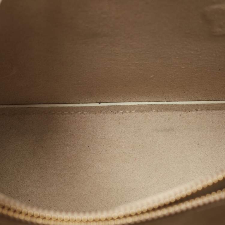 مملوكة مسبقًا Louis Vuitton White Epi Leather Lovelock NeoNoe MM Bag