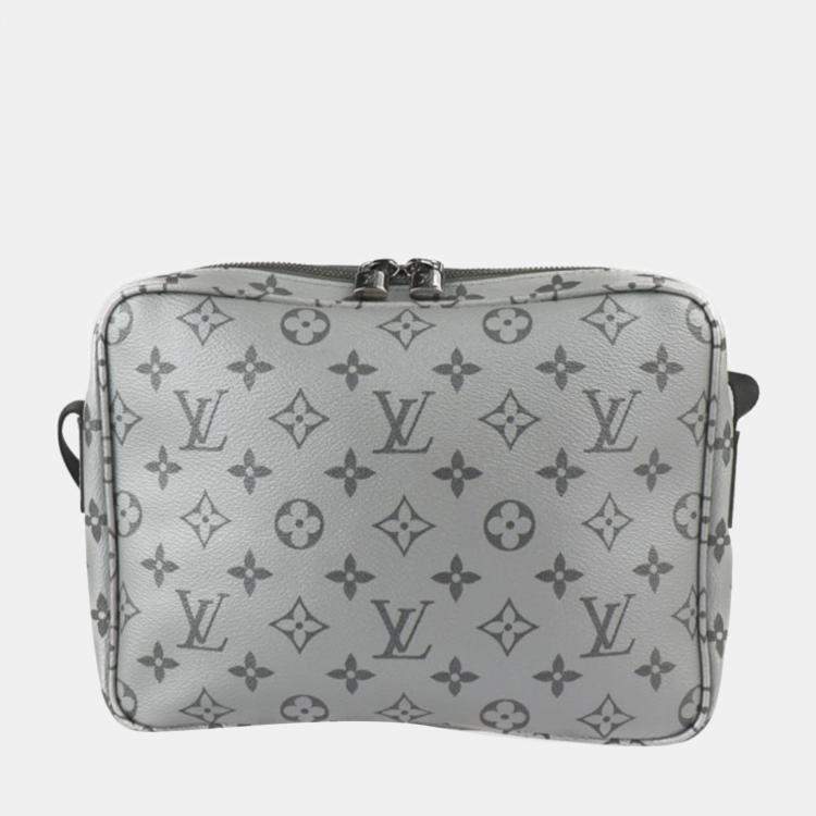 Pre Owned Louis Vuitton Grey Monogram Canvas Outdoor Messenger Bag