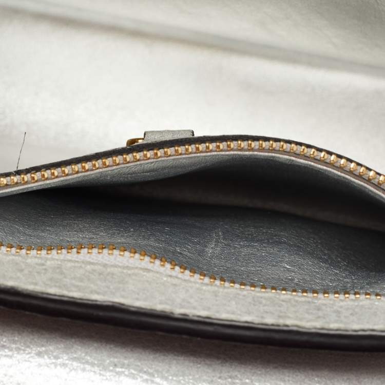 Pre Owned Louis Vuitton Silver Iridescent Leather Capucines BB Bag