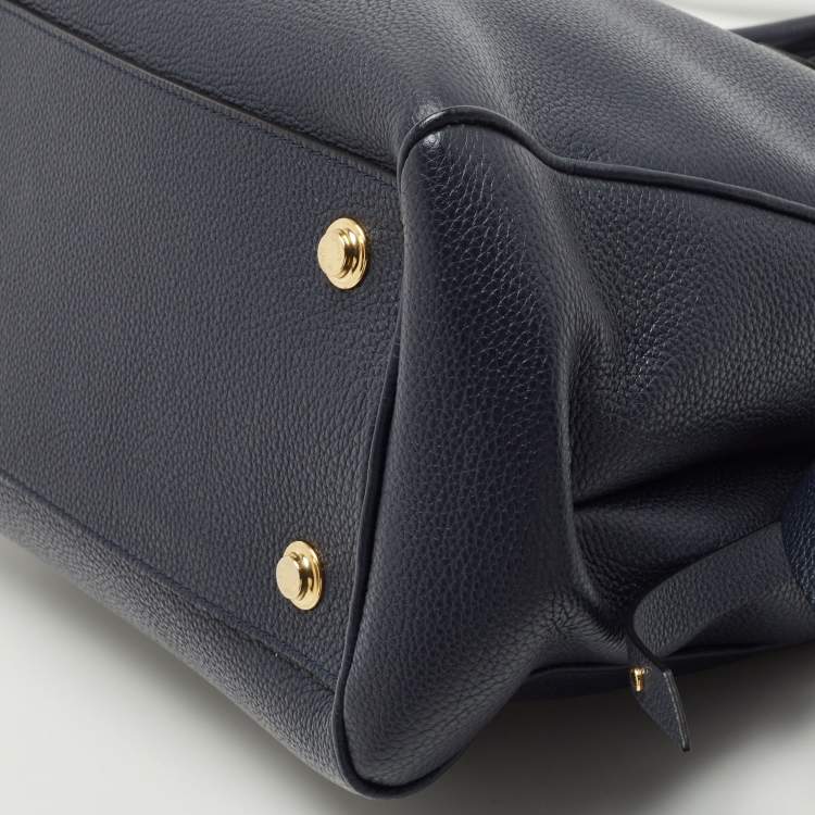 مملوكة مسبقًا Louis Vuitton Blue Marine Leather Milla MM Bag