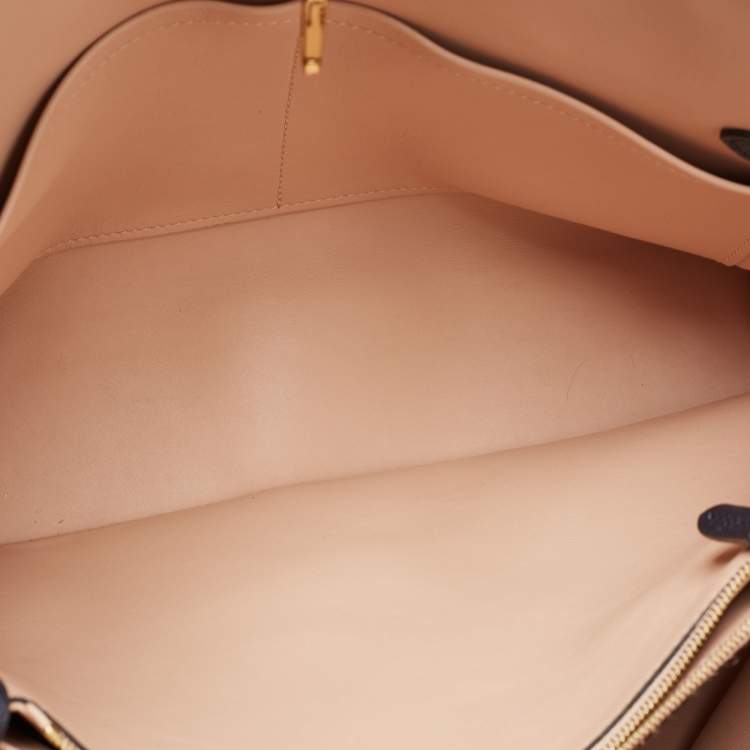 مملوكة مسبقًا Louis Vuitton Blue Marine Leather Milla MM Bag