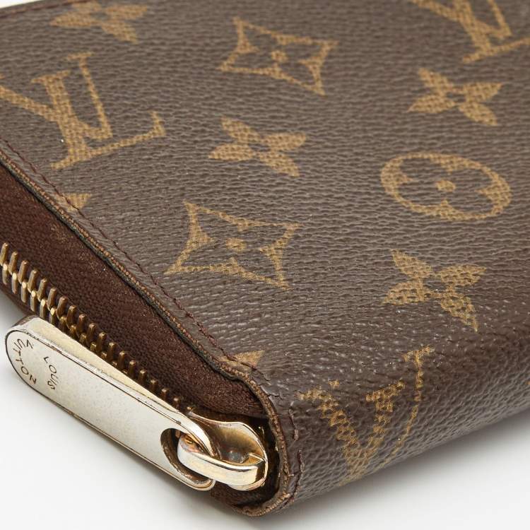 Pre Owned Louis Vuitton Monogram Canvas Zippy Wallet