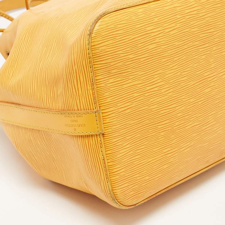 Pre Owned Louis Vuitton Tassil Yellow Epi Leather Neonoe Bag