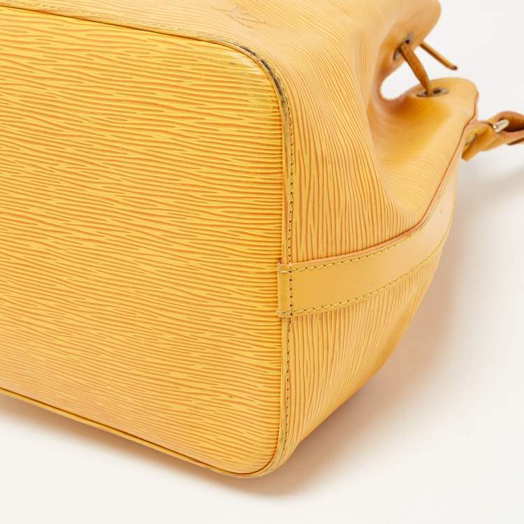 Pre Owned Louis Vuitton Tassil Yellow Epi Leather Neonoe Bag