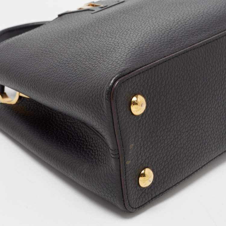 Pre Owned Louis Vuitton Black Taurillon Leather Capucines PM Bag