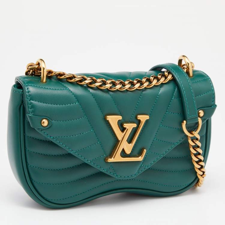 Pre Owned Louis Vuitton Green Leather New Wave Chain PM Bag