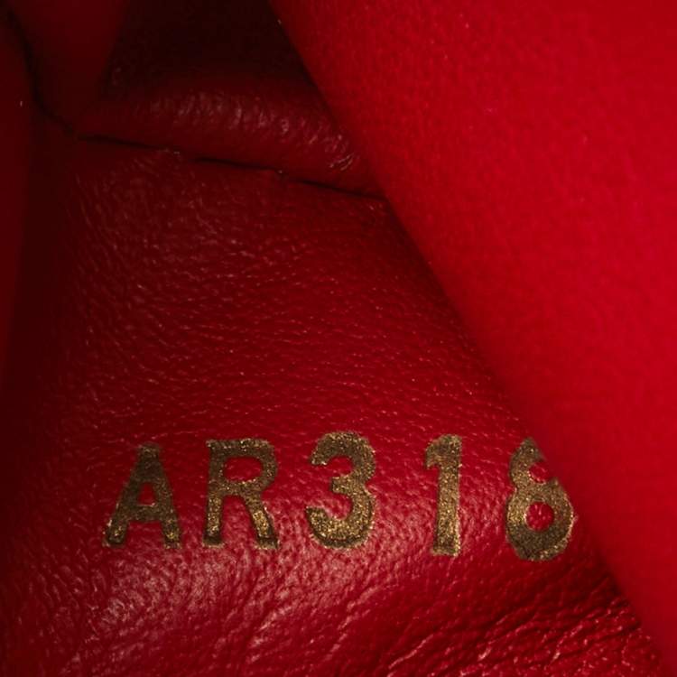 Pre Owned Louis Vuitton Scarlet Taurillon Leather Capucines BB Bag