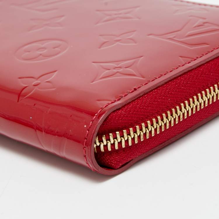 Pre Owned Louis Vuitton Pomme D’amour Monogram Vernis Zippy Wallet