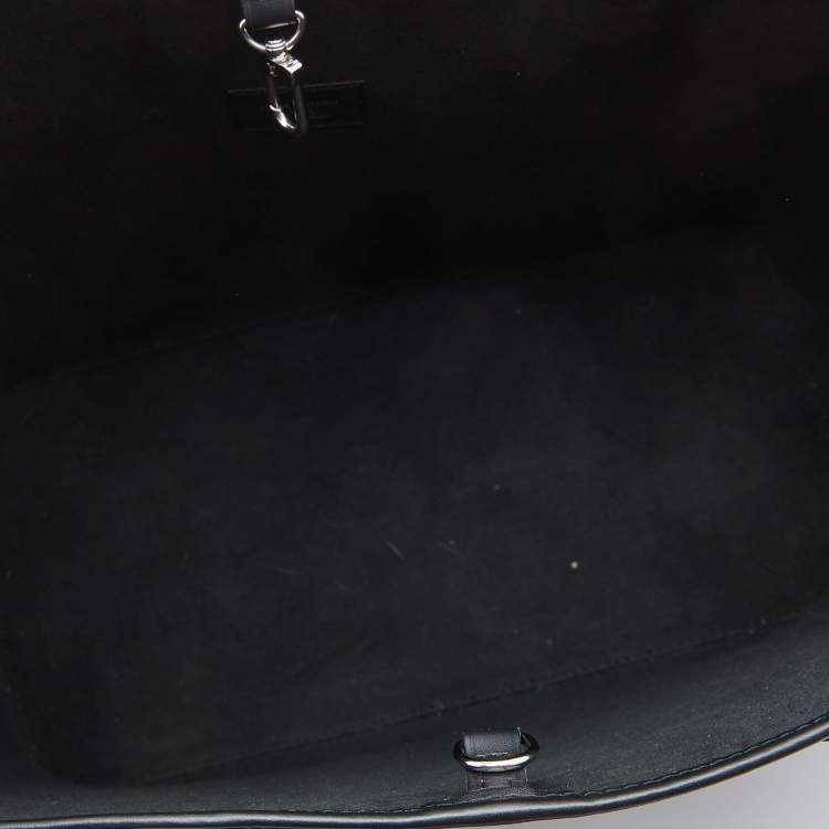 مملوكة مسبقًا Louis Vuitton Black Epi Leather Neverfull MM Bag