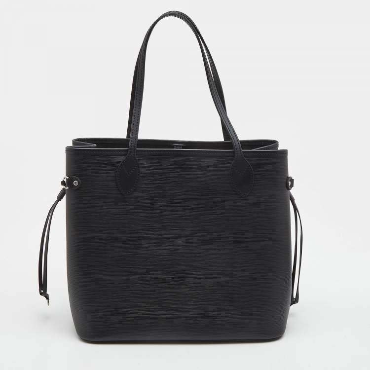 مملوكة مسبقًا Louis Vuitton Black Epi Leather Neverfull MM Bag