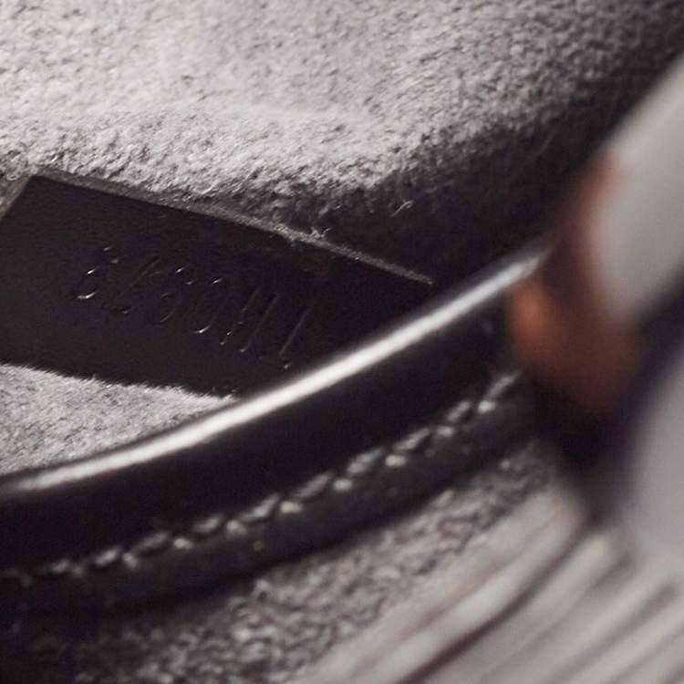 Pre Owned Louis Vuitton Black Epi Leather Reverie Bag