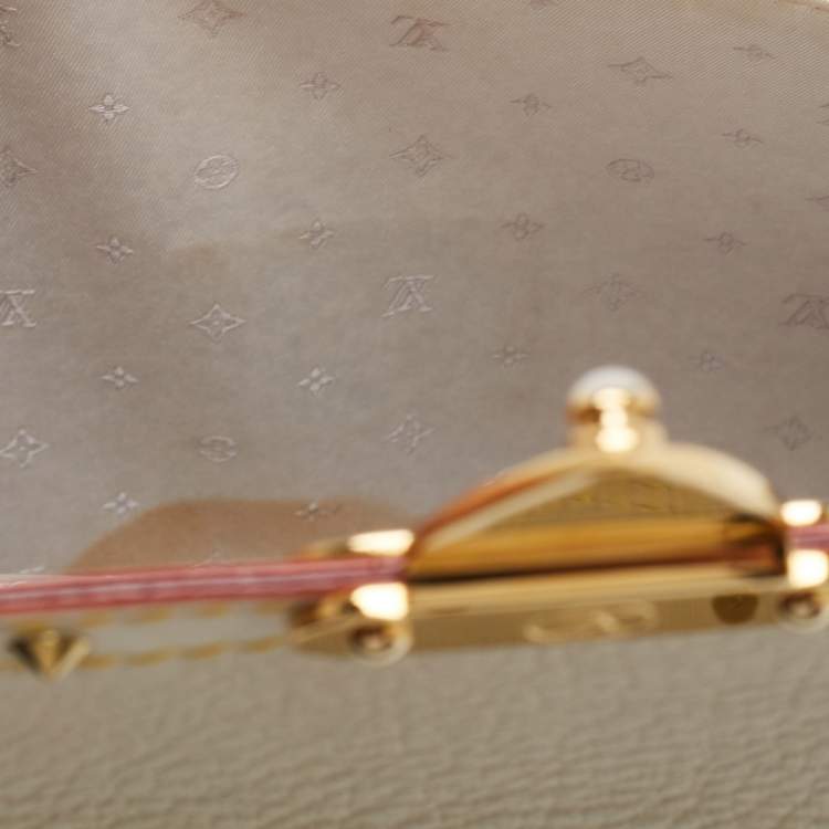 Pre Owned Louis Vuitton White Suhail Leather L'Aimable Bag