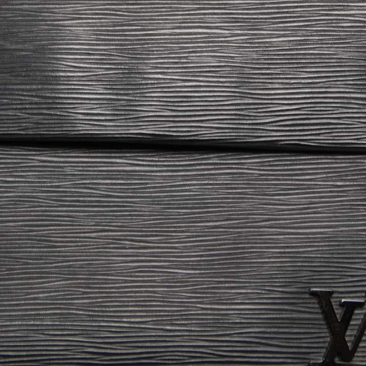 Pre Owned Louis Vuitton Black Epi Leather Cluny BB Bag