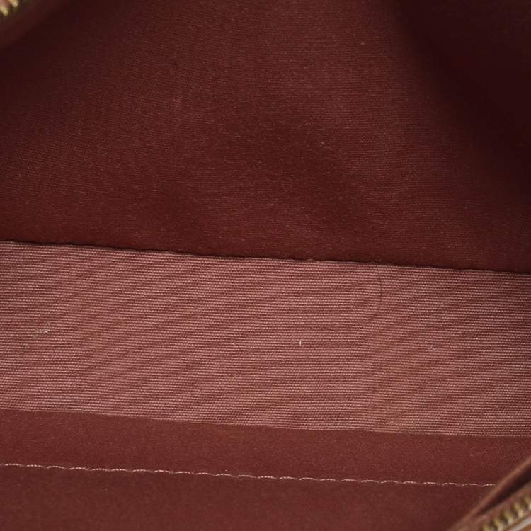 Pre Owned Louis Vuitton Beige Monogram Vernis Leather Pochette Accessoires Shoulder Bag
