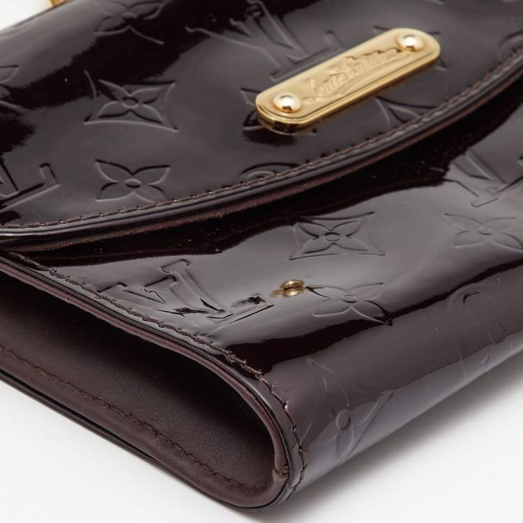 Pre Owned Louis Vuitton Amarante Monogram Vernis Bel Air Pochette Bag