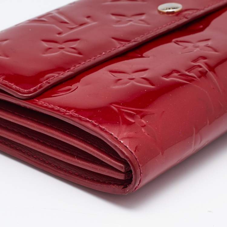 مملوكة مسبقًا Louis Vuitton Pomme D’amour Monogram Vernis Sarah Wallet
