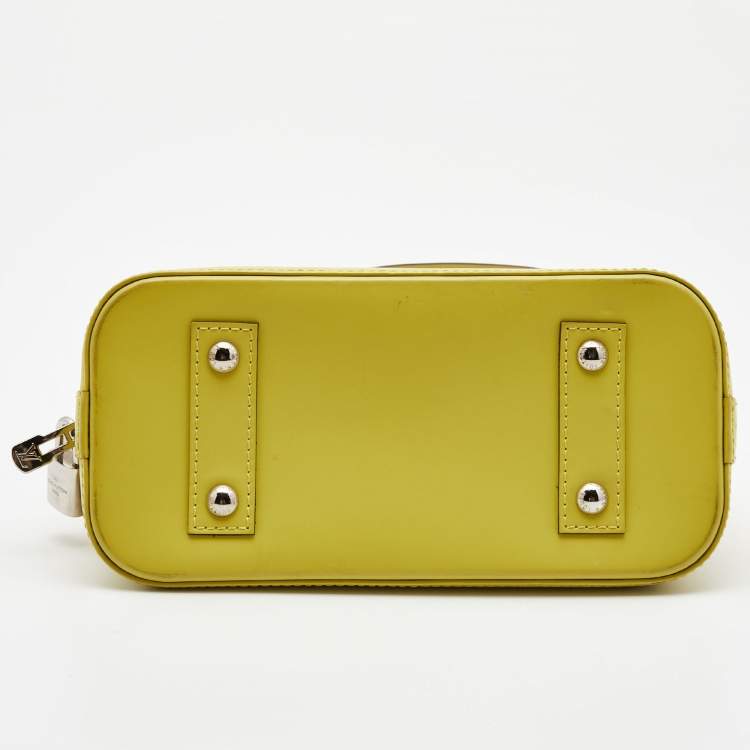 Pre Owned Louis Vuitton Pistache Epi Leather Alma BB Bag