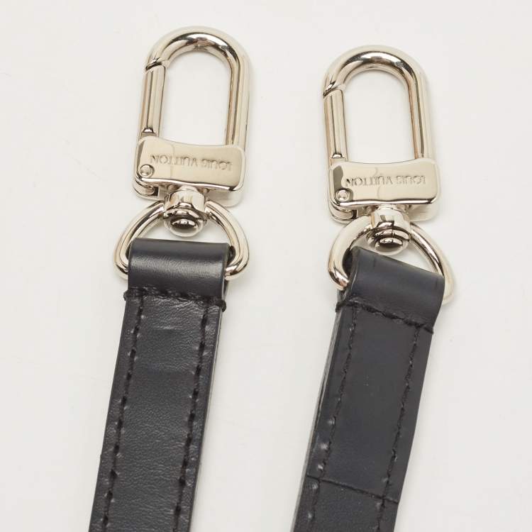 Pre Owned Louis Vuitton Black Epi Leather Cluny BB Bag