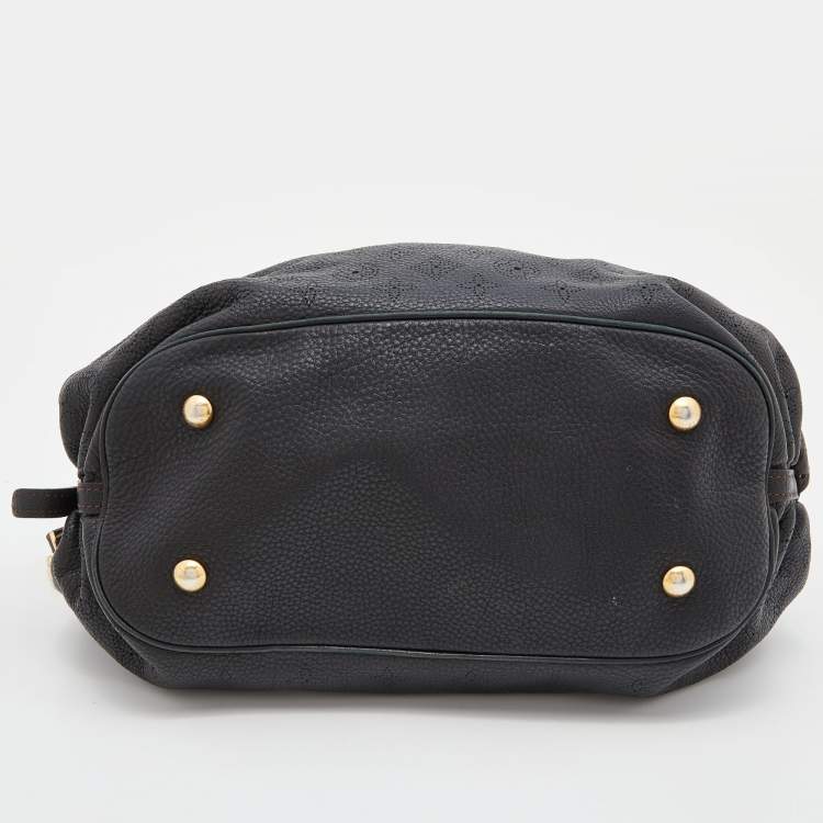 Pre Owned Louis Vuitton Black Monogram Mahina Leather L Bag