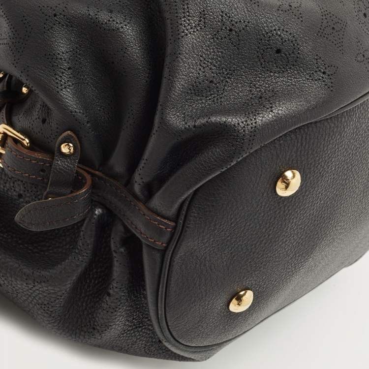 Pre Owned Louis Vuitton Black Monogram Mahina Leather Surya L Bag