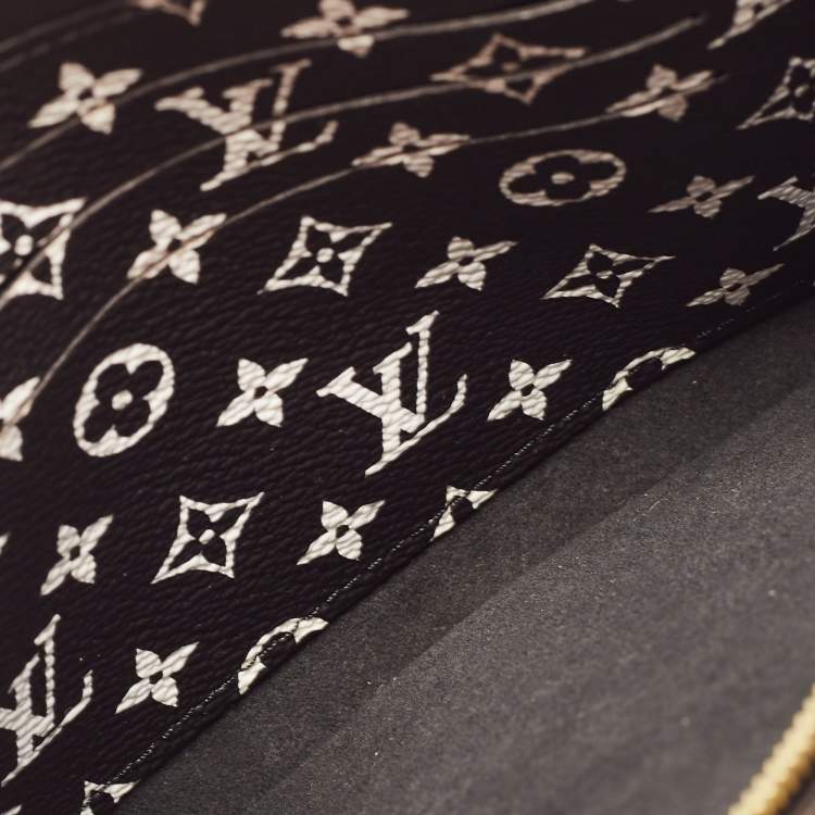 Pre Owned Louis Vuitton Black Monogram Giant Canvas Jungle Double Zip Pochette