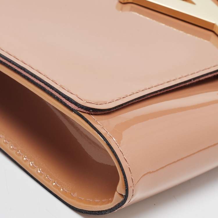 Pre Owned Louis Vuitton Beige Patent Leather Louise Clutch