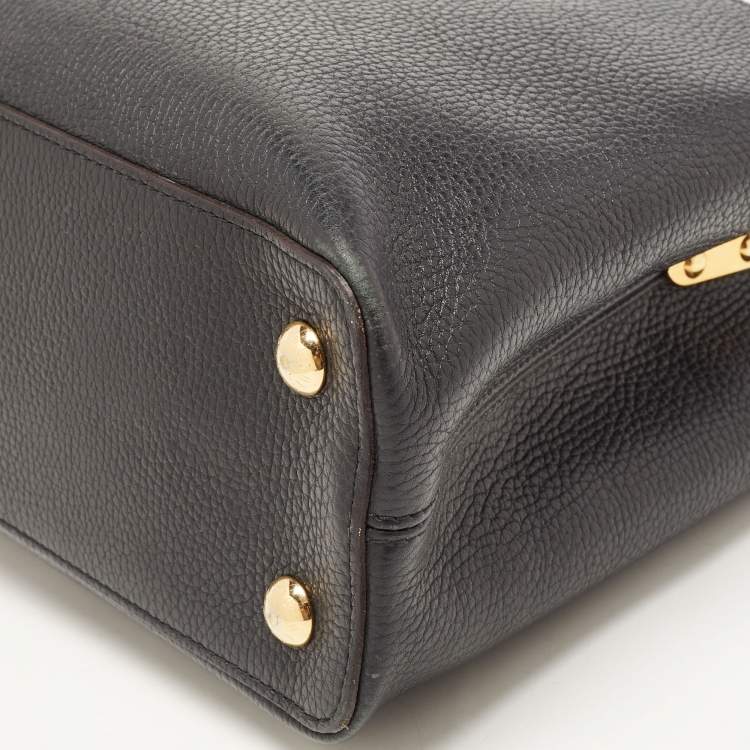 Pre Owned Louis Vuitton Black Taurillon Leather Capucines PM Bag