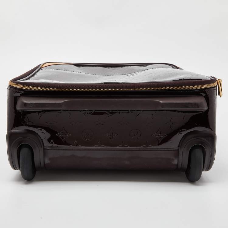 مملوكة مسبقًا Louis Vuitton Amarante Monogram Vernis Pegase 45 Suitcase