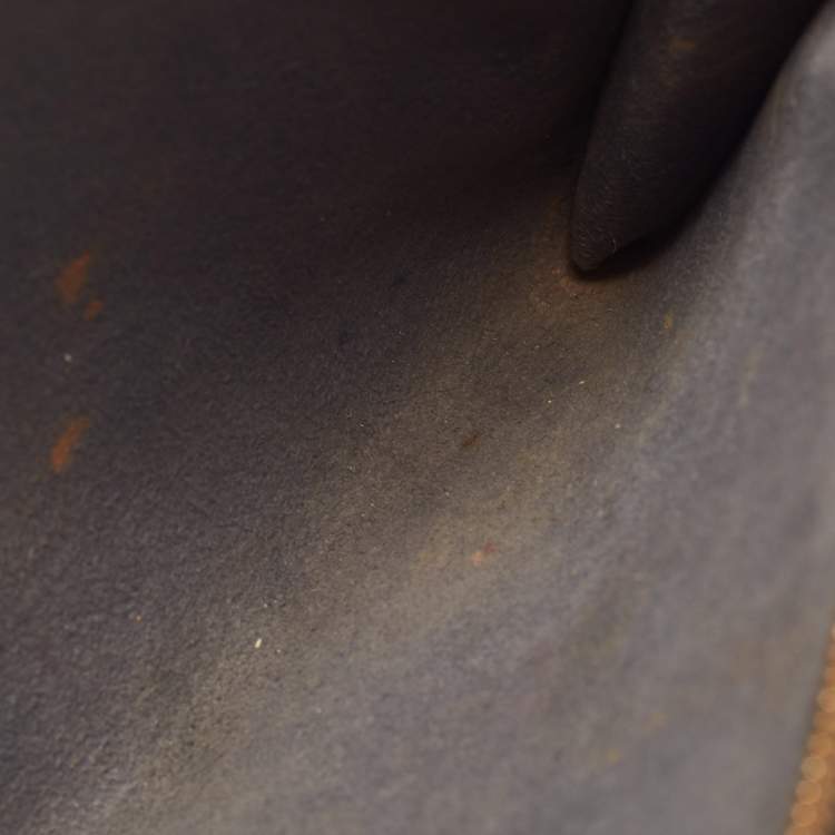 Pre Owned Louis Vuitton Black Epi Leather Pochette Accessoires