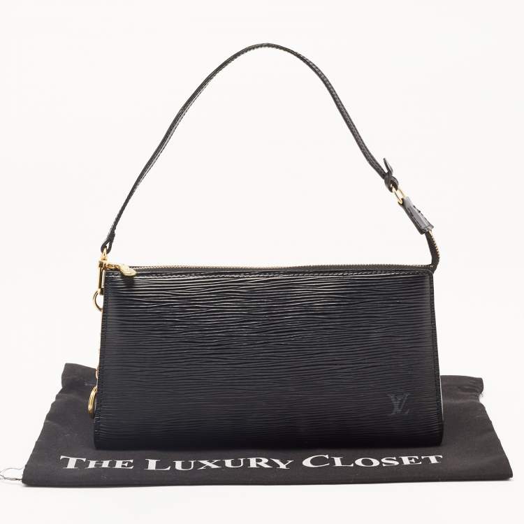 Pre Owned Louis Vuitton Black Epi Leather Pochette Accessoires