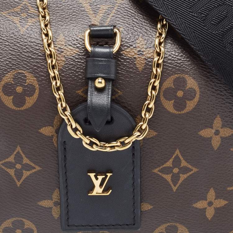 مملوكة مسبقًا Louis Vuitton Black Monogram Canvas and Leather Petite Malle Souple Bag