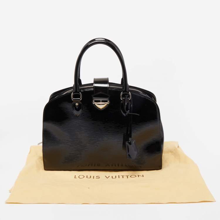 Pre Owned Louis Vuitton Black Electric Epi Leather Pont Neuf GM Bag