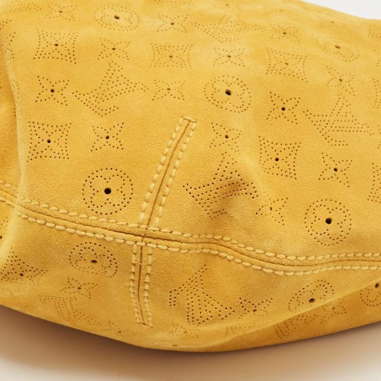 Pre Owned Louis Vuitton Maize Suede Mahina Onatah GM Hobo