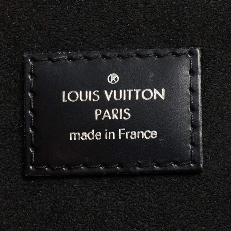 مملوكة مسبقًا  Louis Vuitton Black Epi Leather Cluny BB Bag