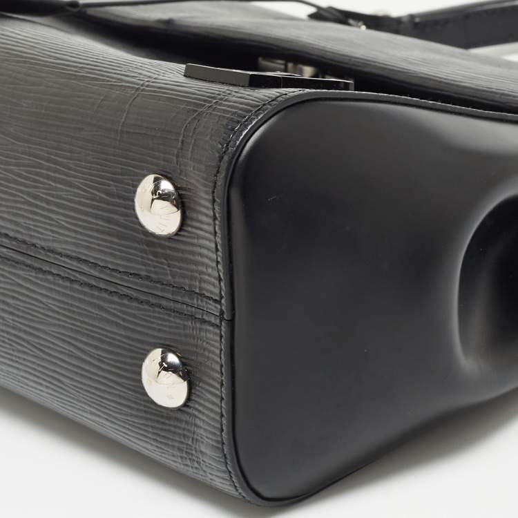 مملوكة مسبقًا  Louis Vuitton Black Epi Leather Cluny BB Bag