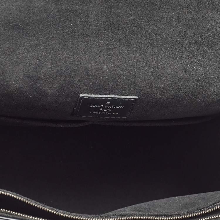مملوكة مسبقًا  Louis Vuitton Black Epi Leather Cluny BB Bag